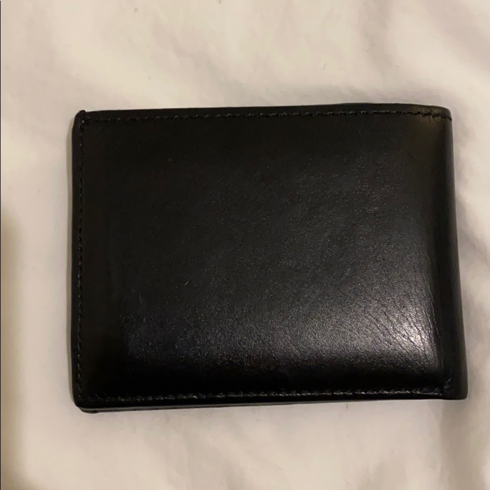 Club Monaco bi-fold wallet. - Picture 3 of 6
